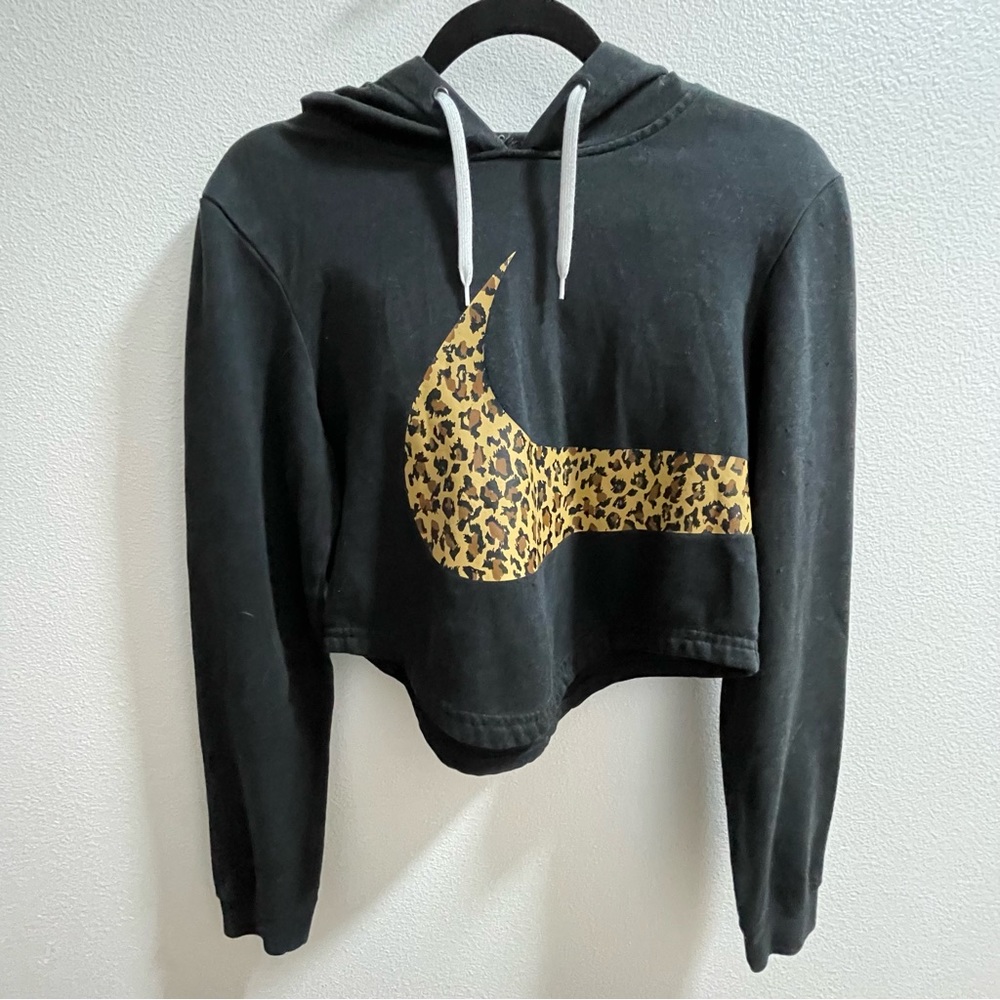 Nike cropped hoodie cheetah animal print swoosh